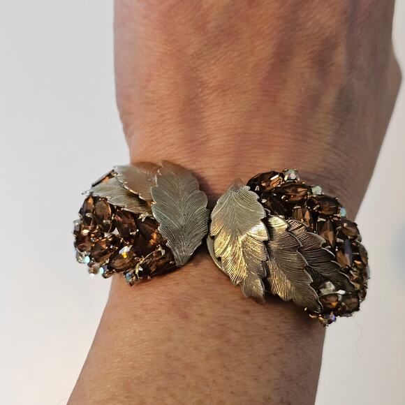 Vintage Cola Rhinestone Clamper Leaf Bracelet with Matching Earrings - Picture 3 of 9